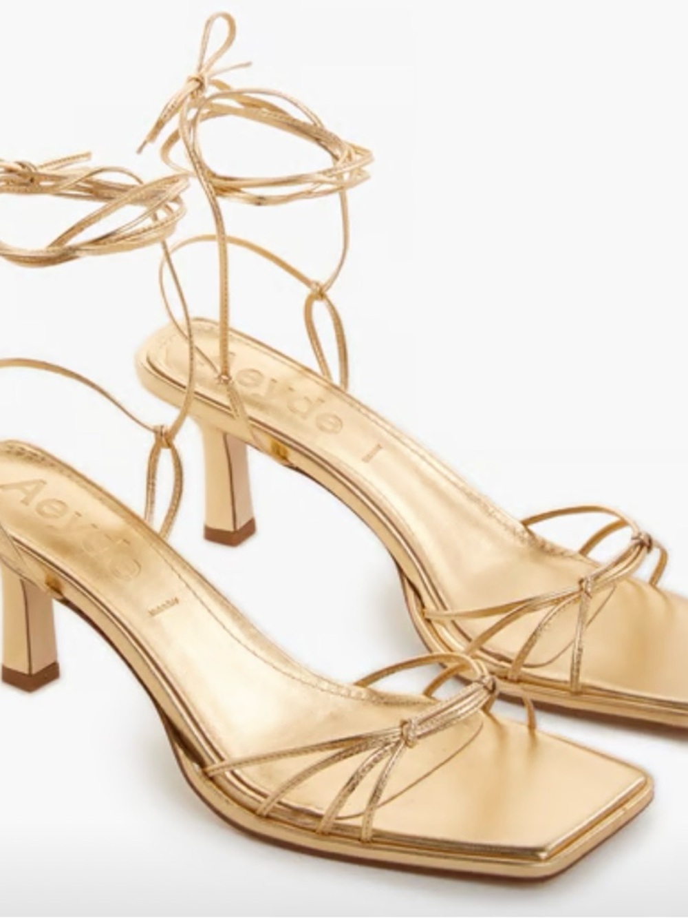 Aeyda Roda Heeled Sandals
In Gold size 7.5 NWT
